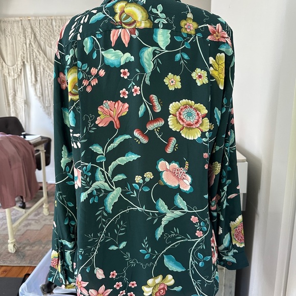 Ann Taylor Loft petite floral button down blouse - small - Picture 5 of 7